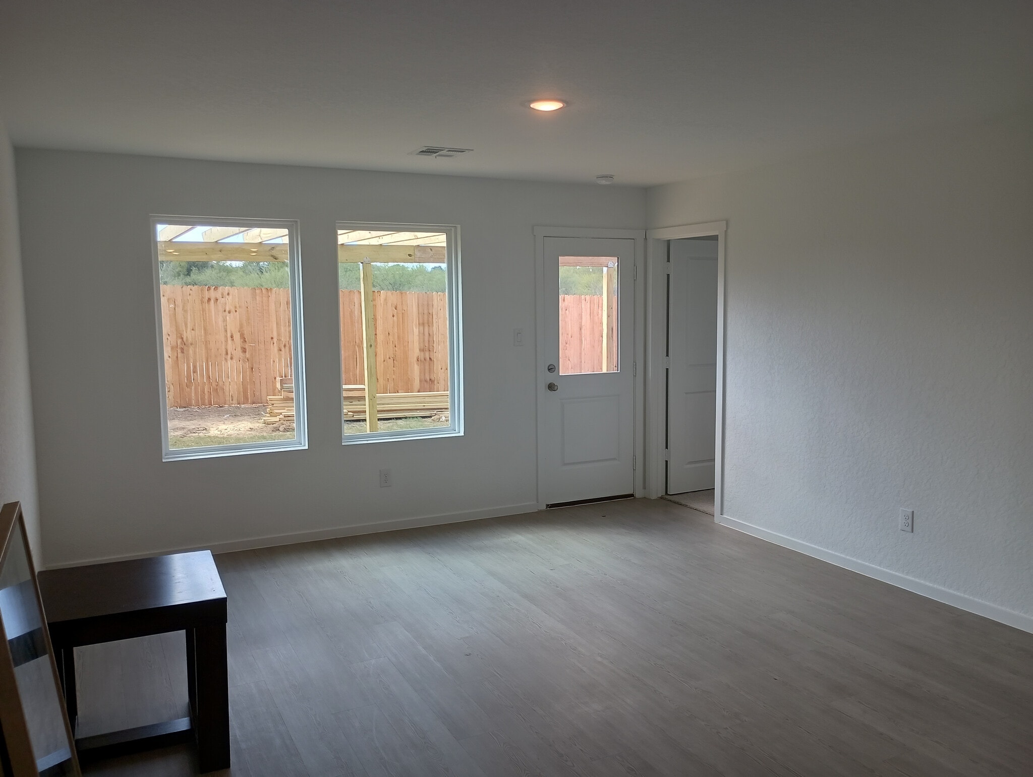 Building Photo - Room in House on Noir Ln