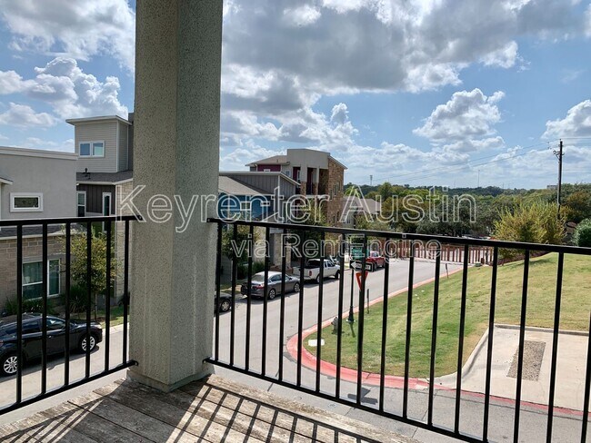 Building Photo - 2024 Geniveive Ln
