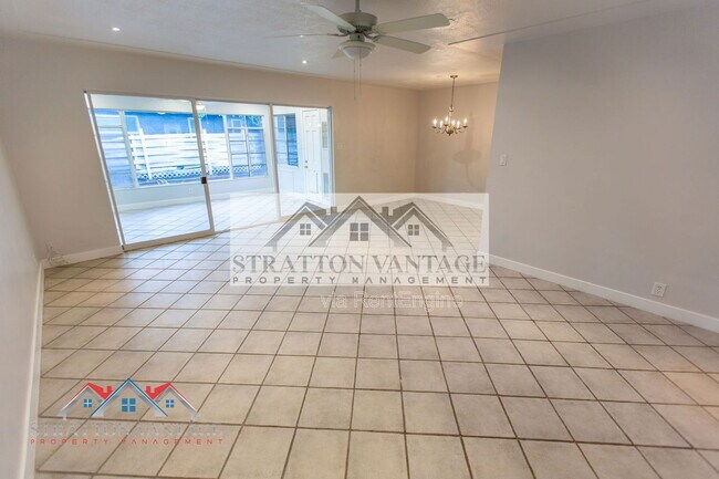 Building Photo - 5142 N 18th Pl