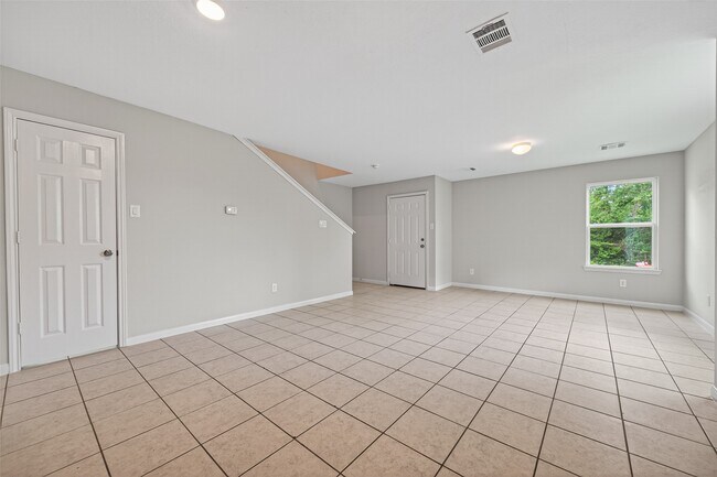 Building Photo - 14774 Bowie Ln