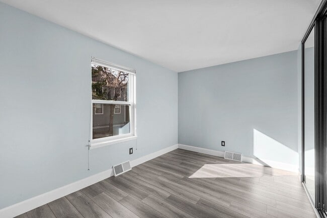 Building Photo - 10345 E Peakview Ave
