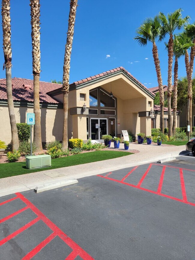 Building Photo - 10650 Calico Mountain Ave
