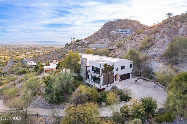 Building Photo - 7044 N Hillside Dr