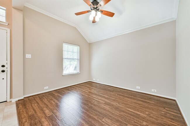 Building Photo - 13719 Rolling River Ln