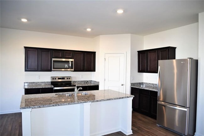 Building Photo - 4374 Kendrick Cir