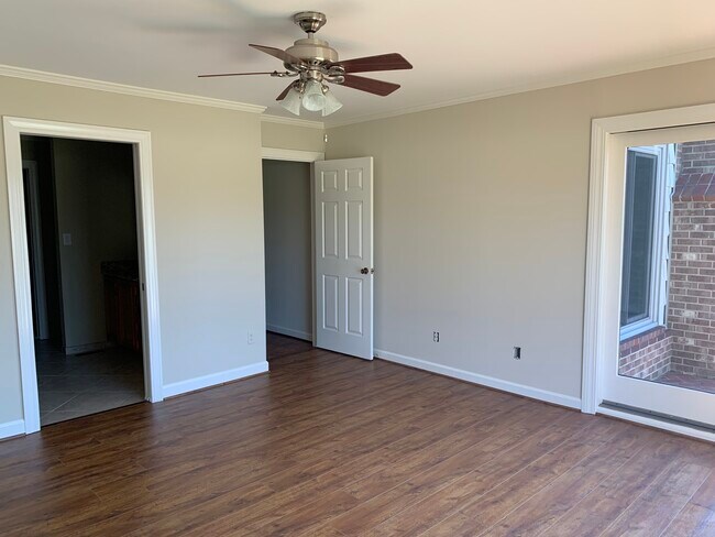 Building Photo - 132 Spyglass Dr