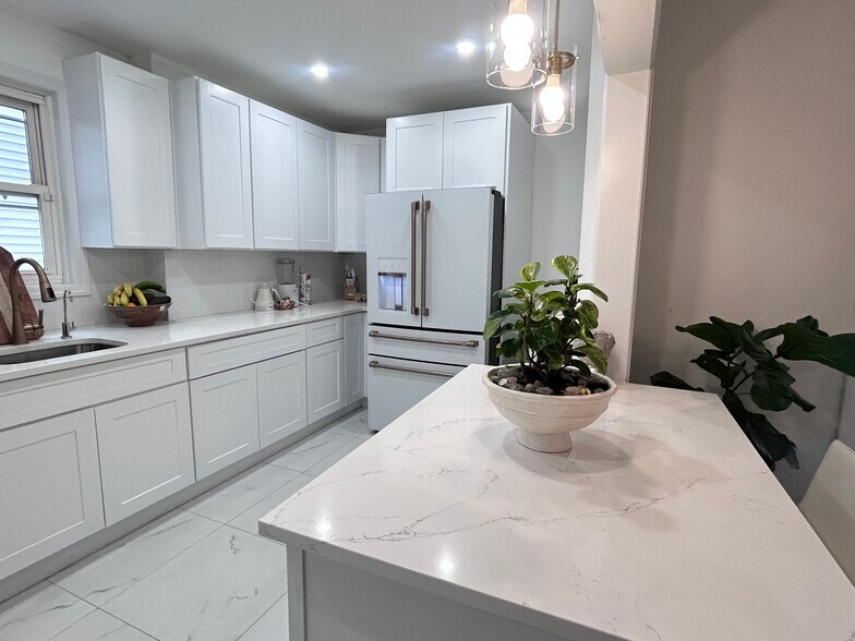 Building Photo - 30 Park St