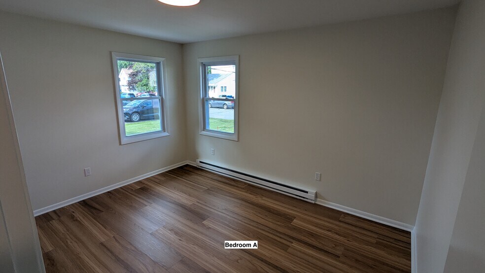 Building Photo - 250 Lovering St