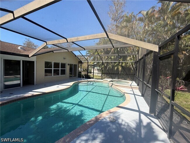 Building Photo - 5361 Hickory Wood Dr