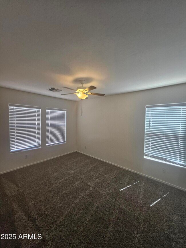 Building Photo - 40438 W Helen Ct