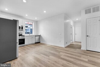 Building Photo - 1712 3rd St NW
