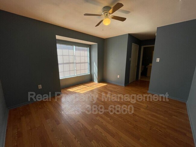 Building Photo - 2246 Anne Marie Dr
