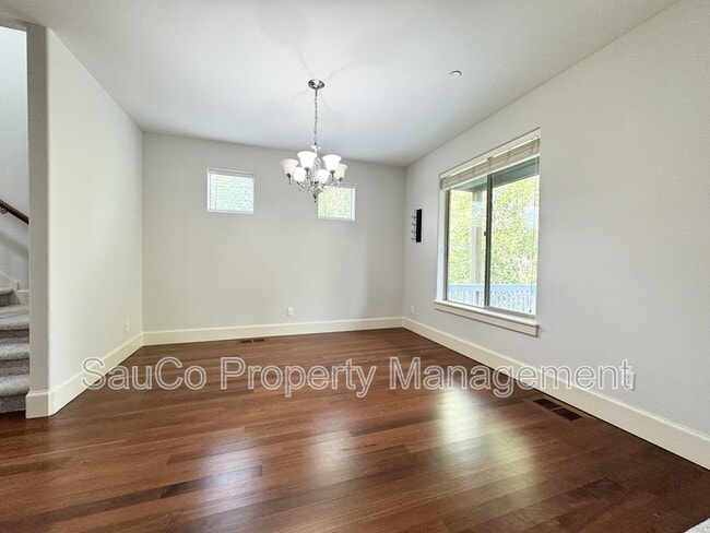 Building Photo - 11347 NW Kimble Ct