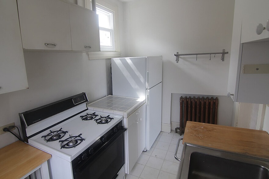 Building Photo - 434 Biddle Ave