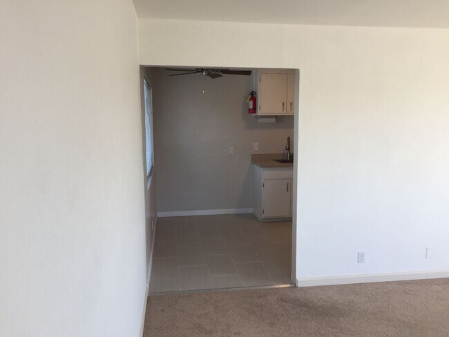 Building Photo - 301 Willard Ave