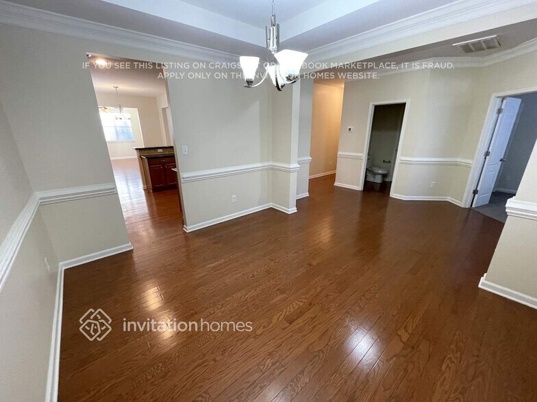 Building Photo - 13611 Delstone Dr