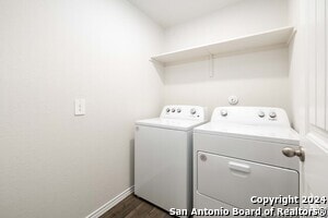 Building Photo - 812 Bahia Pl