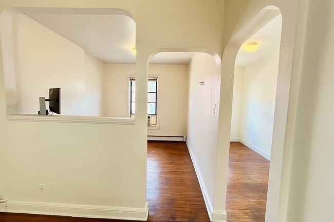 Primary Photo - 209 3rd St