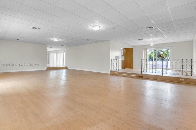 Building Photo - 14820 Naranja Lakes Blvd