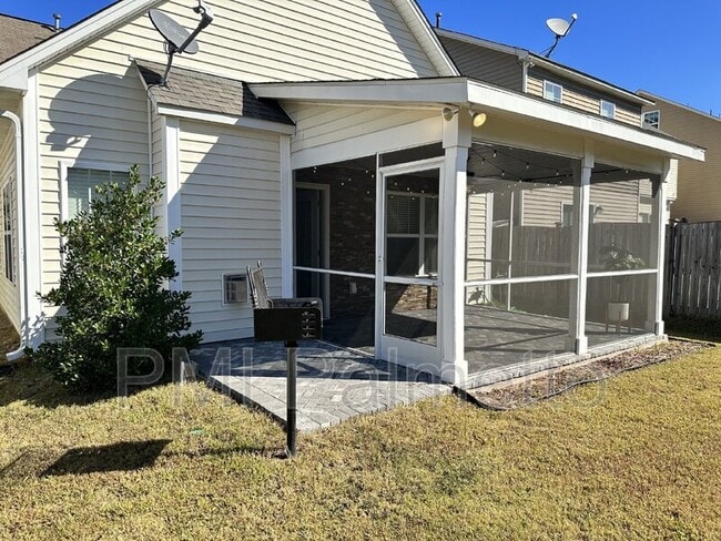 Building Photo - 233 Hawkins Creek Rd