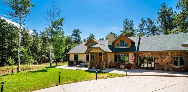 Building Photo - 28940 Golf Way