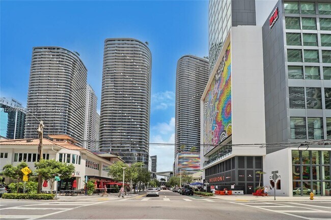 Building Photo - 1100 S Miami Ave