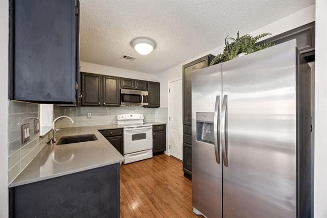 Building Photo - 18111 Whispering Gables Ln