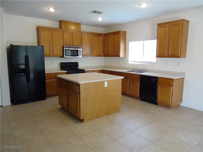 Building Photo - 3405 Barada Heights Ave