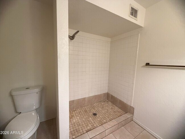 Building Photo - 6509 W Cochise Dr