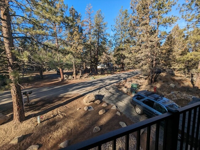 Building Photo - Nearly new 2 bedroom 1 bath detached ADU with a double-car garage and a private fenced backyard