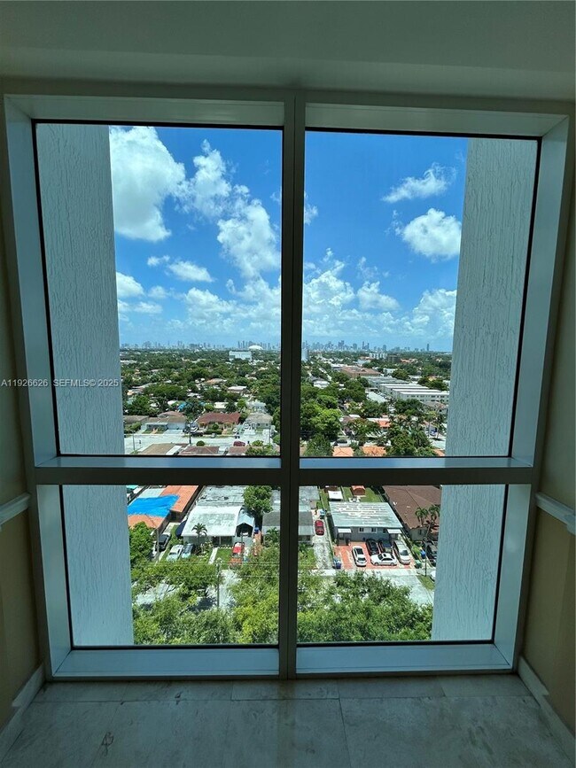 Building Photo - 117 NW 42nd Ave