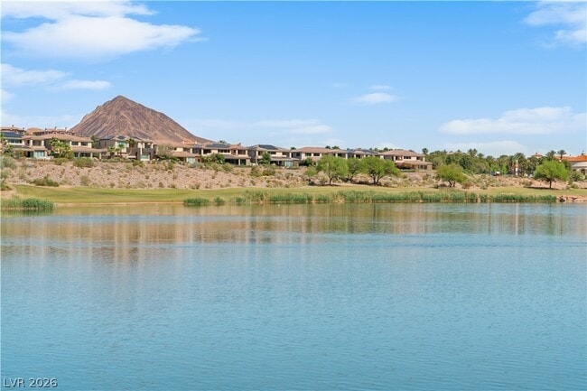 Building Photo - 66 Lakefront Dr