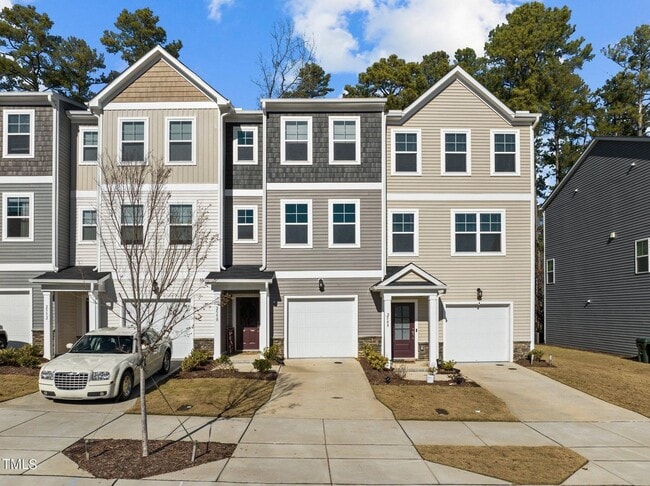 Building Photo - 2550 Laurel Valley Way