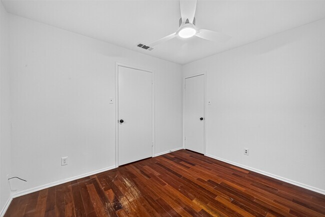 Building Photo - 1917 Trixie Ln