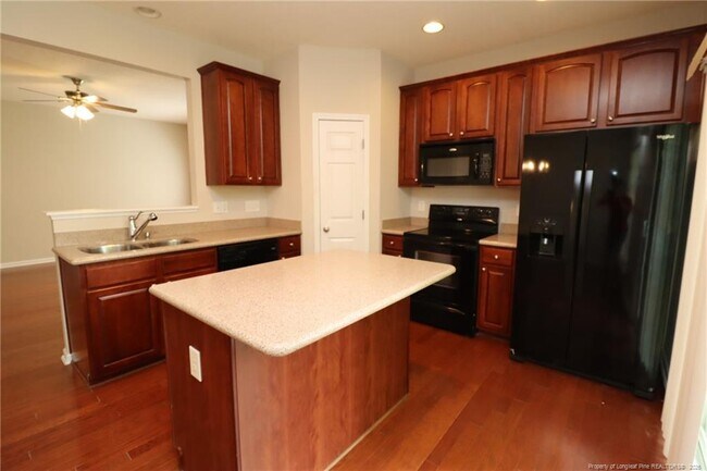 Building Photo - 110 Fanwood Ct