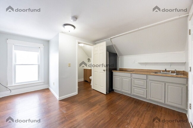 Building Photo - 123 Union Ave