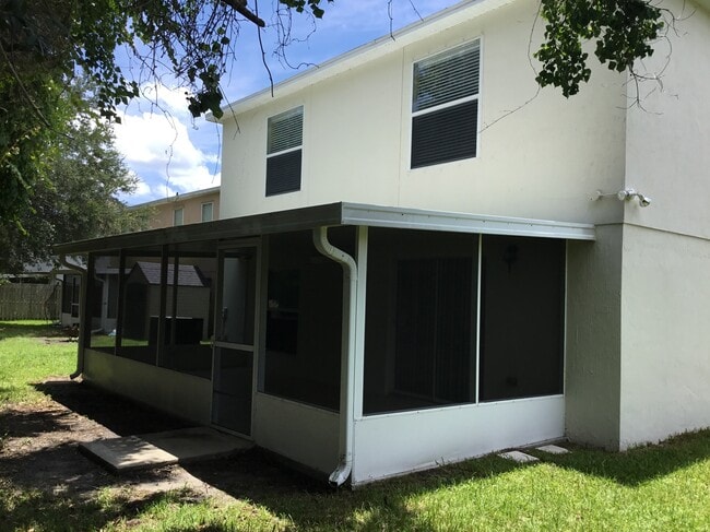 Building Photo - 87211 Kipling Dr