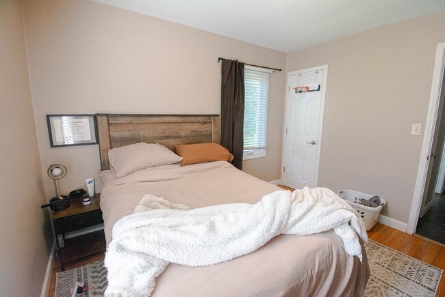 Building Photo - Charming 1-Bed Home With Patio + Garage Minutes From Downtown