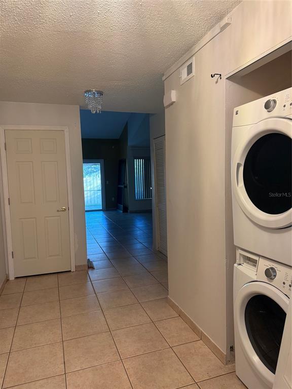 Building Photo - 1009 Westside Dr