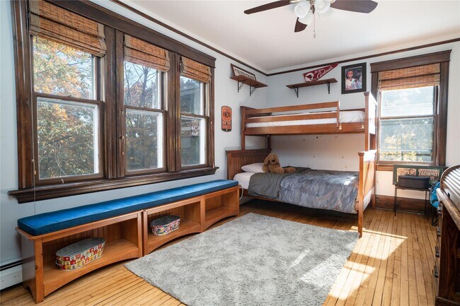 Building Photo - 65 Rockledge Dr