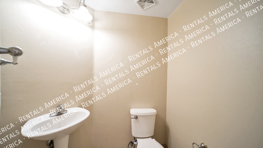 Building Photo - 15352 S Camino Agua Azul