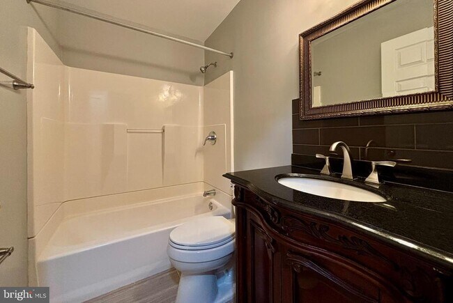 Building Photo - 9004 Mulvaney Ct