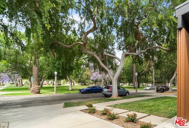 Building Photo - 4254 Motor Ave