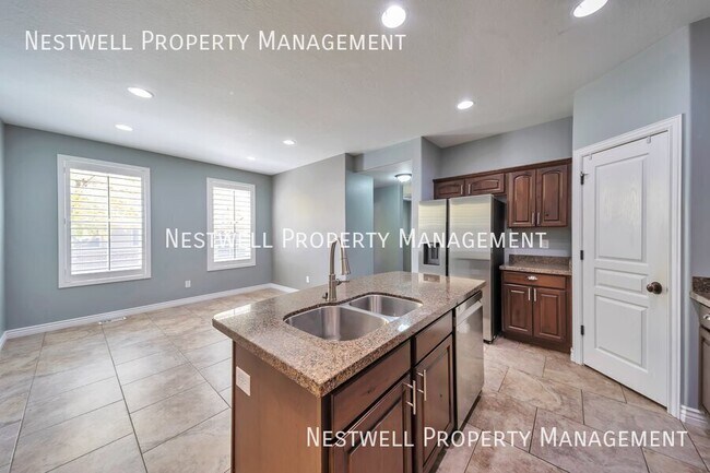 Building Photo - 5424 W Brentford Ct