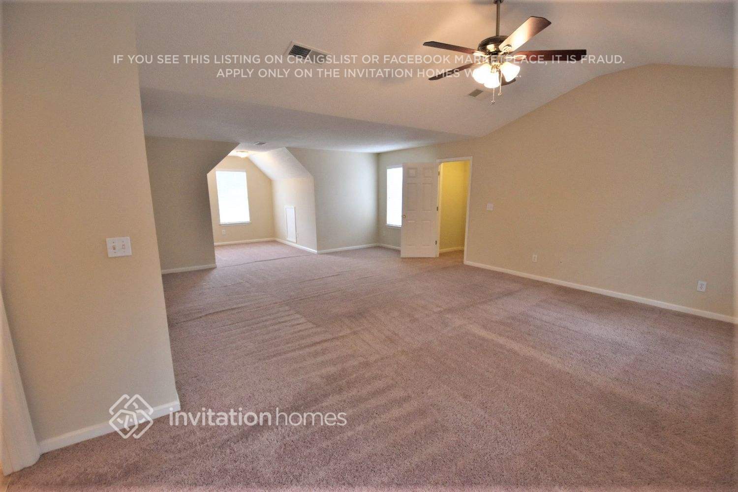 Building Photo - 597 Lakewater View Dr
