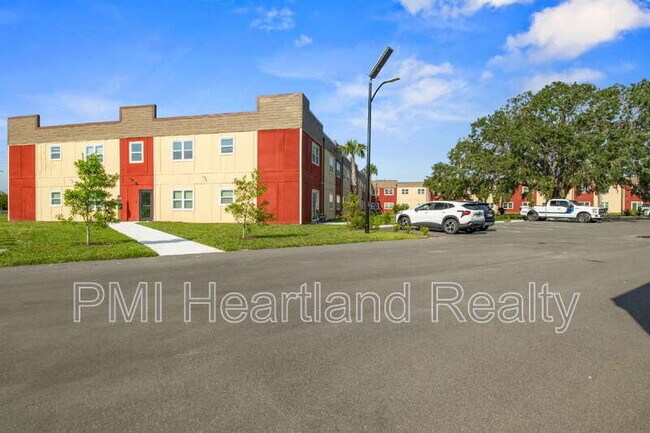 Building Photo - 260 Spanish Moss Cir
