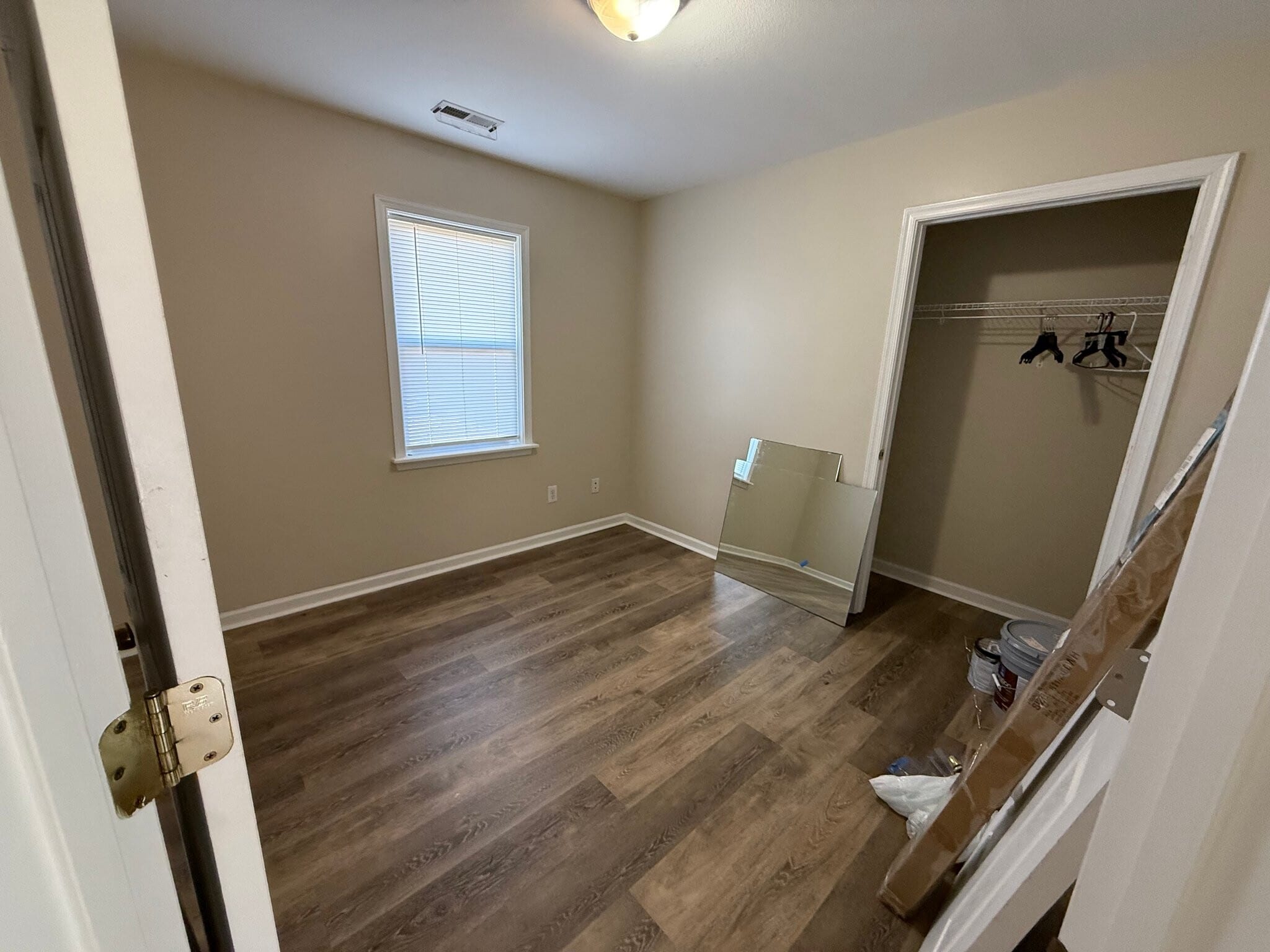 Building Photo - 303 Cardinal Way