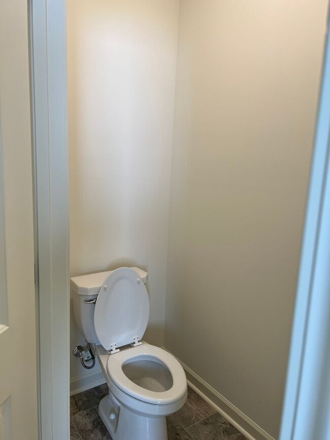 Building Photo - Margaret Location, 1 level 4 BR / 2 BA on Cul-da-sac