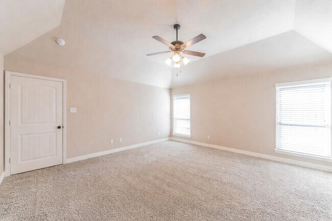 Building Photo - 133 Whitetail Dr