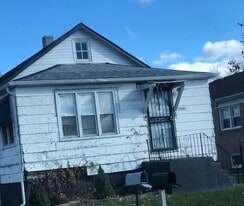Building Photo - 14607 Hoyne Ave